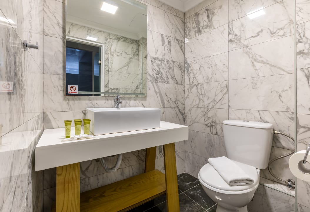 Zimmer Cameo Beach Resort