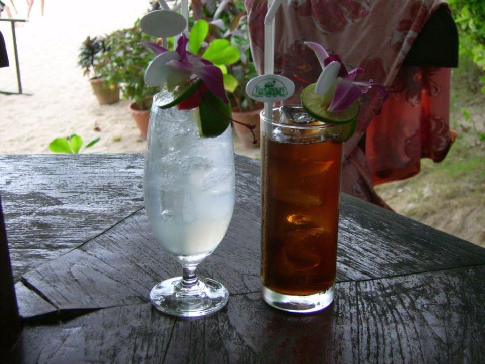 Coole Drinks The Fair House Beach Resort