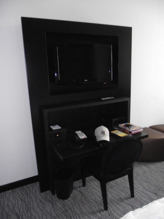 TV Steigenberger Icon Grandhotel Handelshof