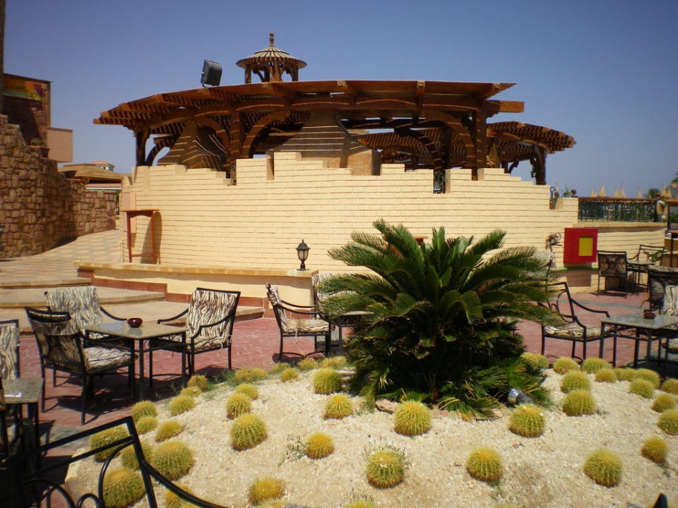 Anlage hinterm Castello Pickalbatros Dana Beach Resort - Hurghada