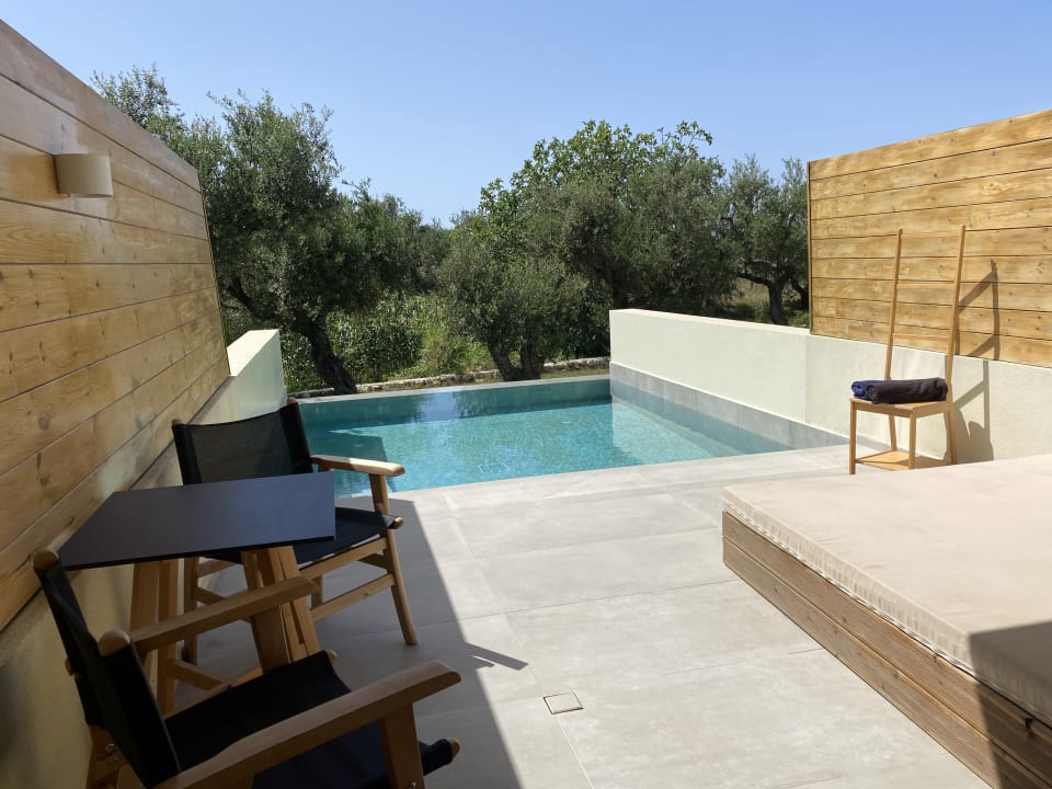 Zimmer Tsamis Zante Suites