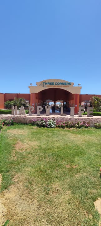 Außenansicht Three Corners Happy Life Beach Resort