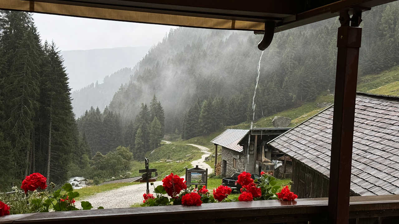 Ausblick Schutzhütte Nasereit