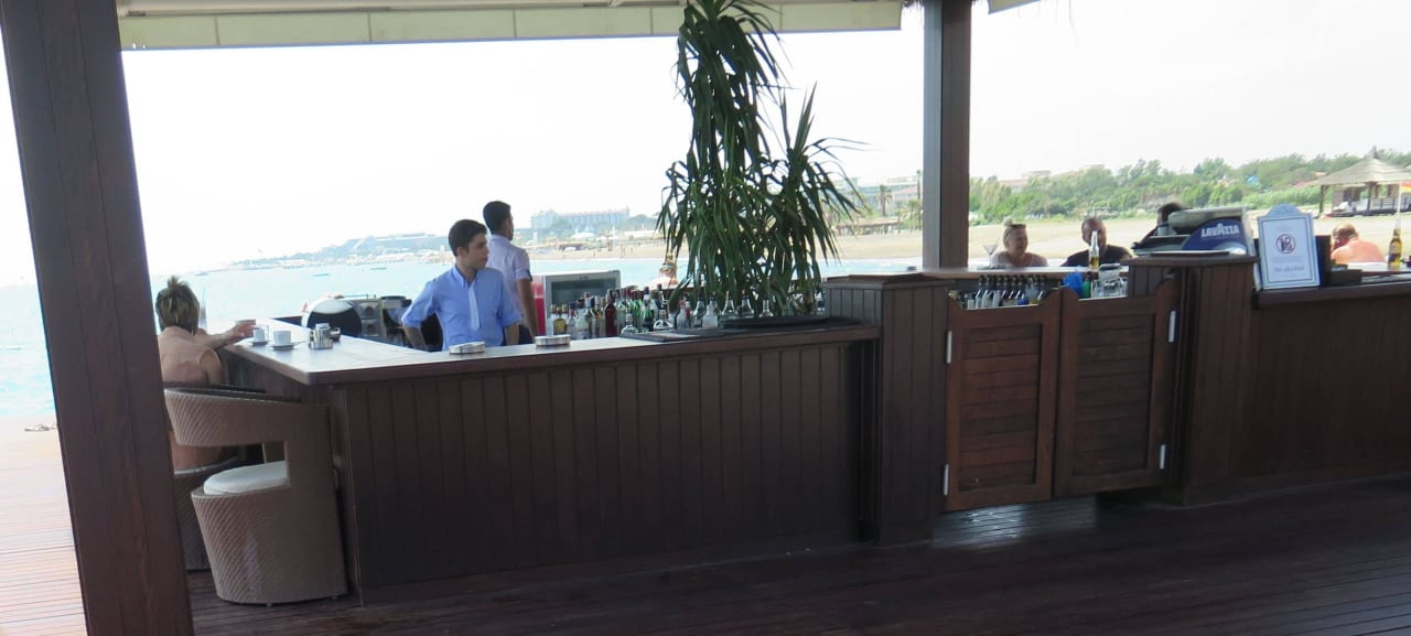 BAR  auf dem Steg Gloria Serenity Resort