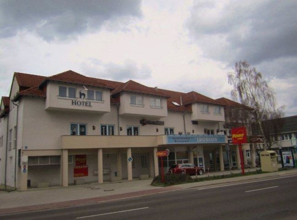 Ilmenauer Hof von der Zufahrtsstraße Hotel Ilmenauer Hof