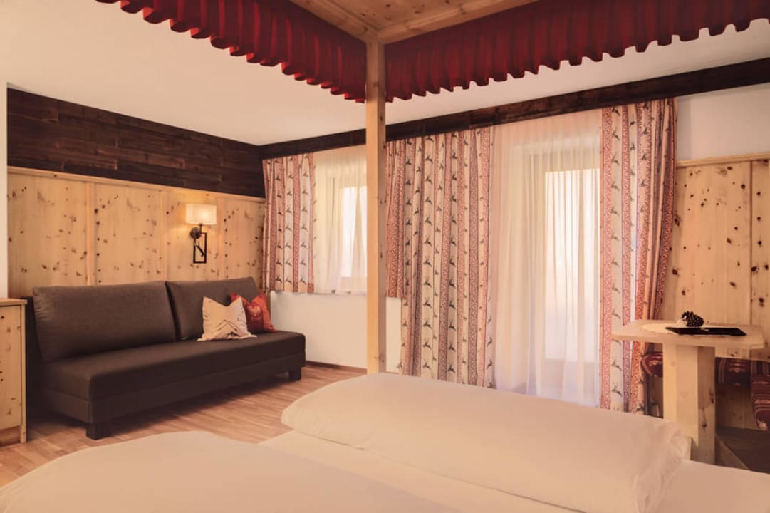 Schlafsofa Hotel Alpenstolz