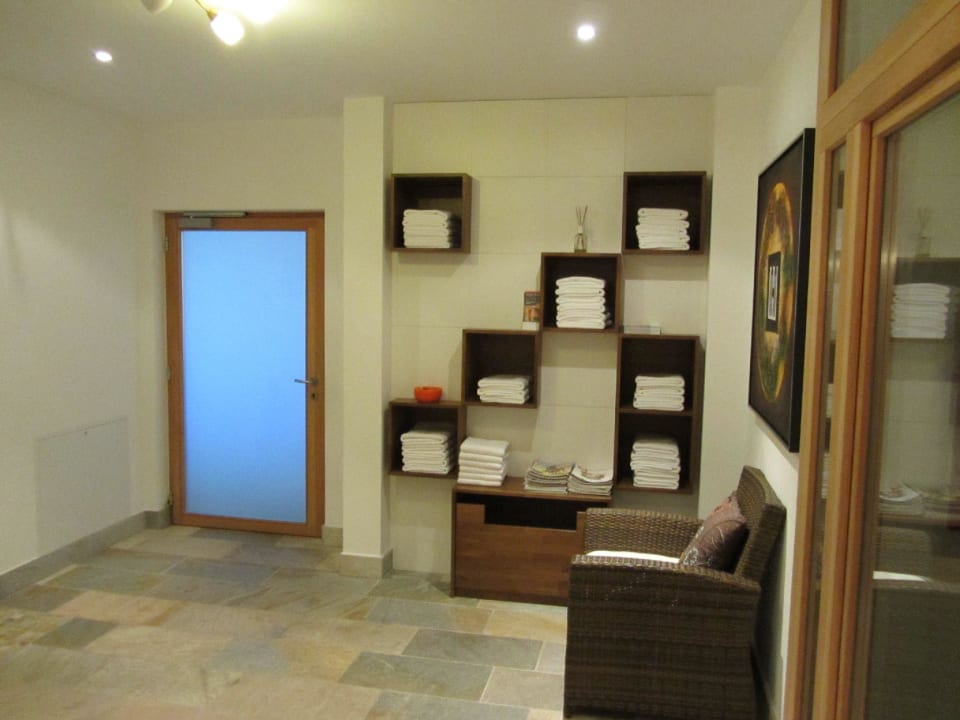 Vorraum Saunabereich Hotel-Residence Hofstätt