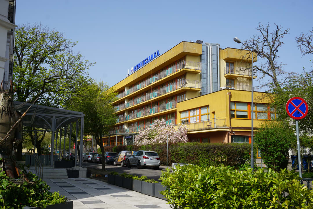 Außenansicht Sanatorium Senatorium Uzdrowiskowe Rybniczanka