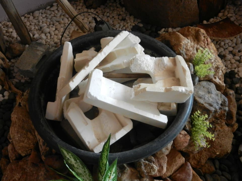 Dekobrunnen im Bad oder so? Hotel Koh Ngai Cliff Beach Resort