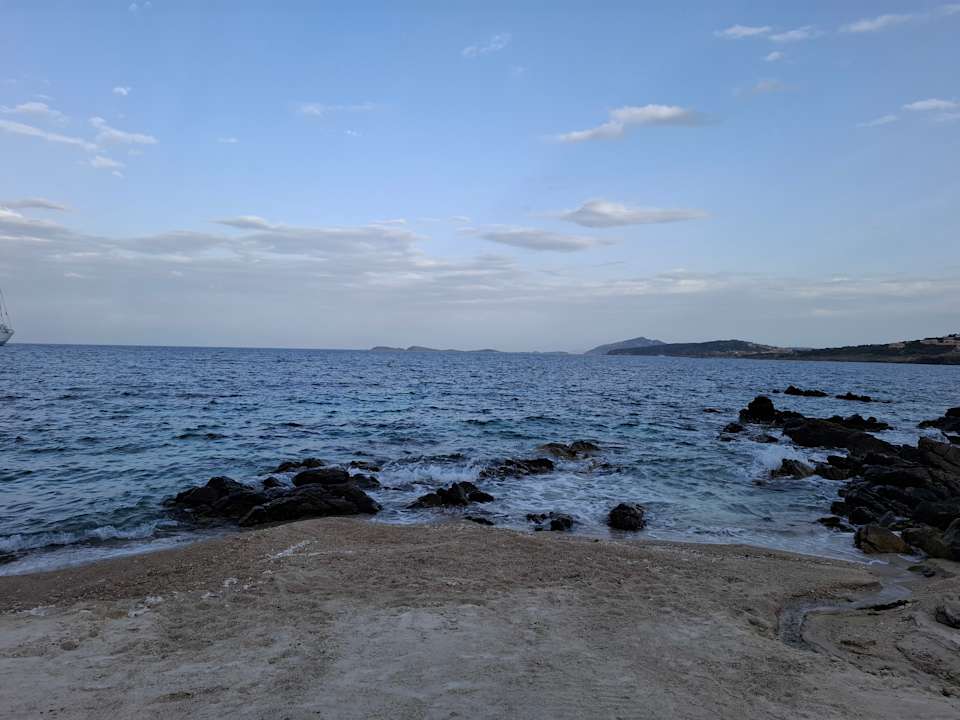 Strand Colonna Resort