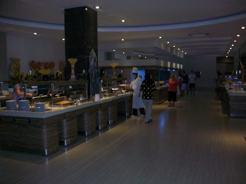 Büffet Port Side Resort Hotel