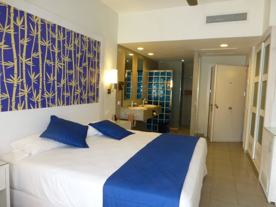Deluxe  Hotel Riu Bambu