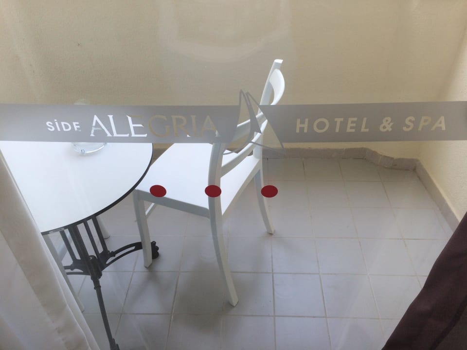 Richtung Balkon mit Meerblick. Side Alegria Hotel & Spa - Adults only +16