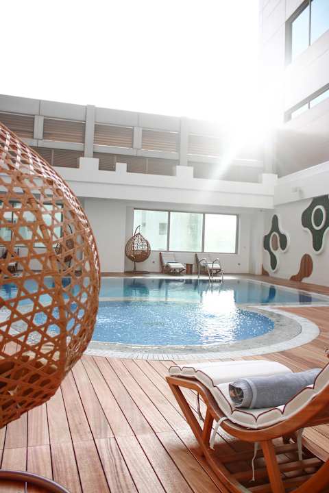 Pool Millennium Plaza Doha