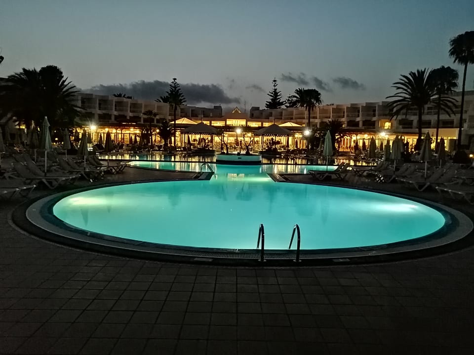 Pool Hotel Riu Paraiso Lanzarote