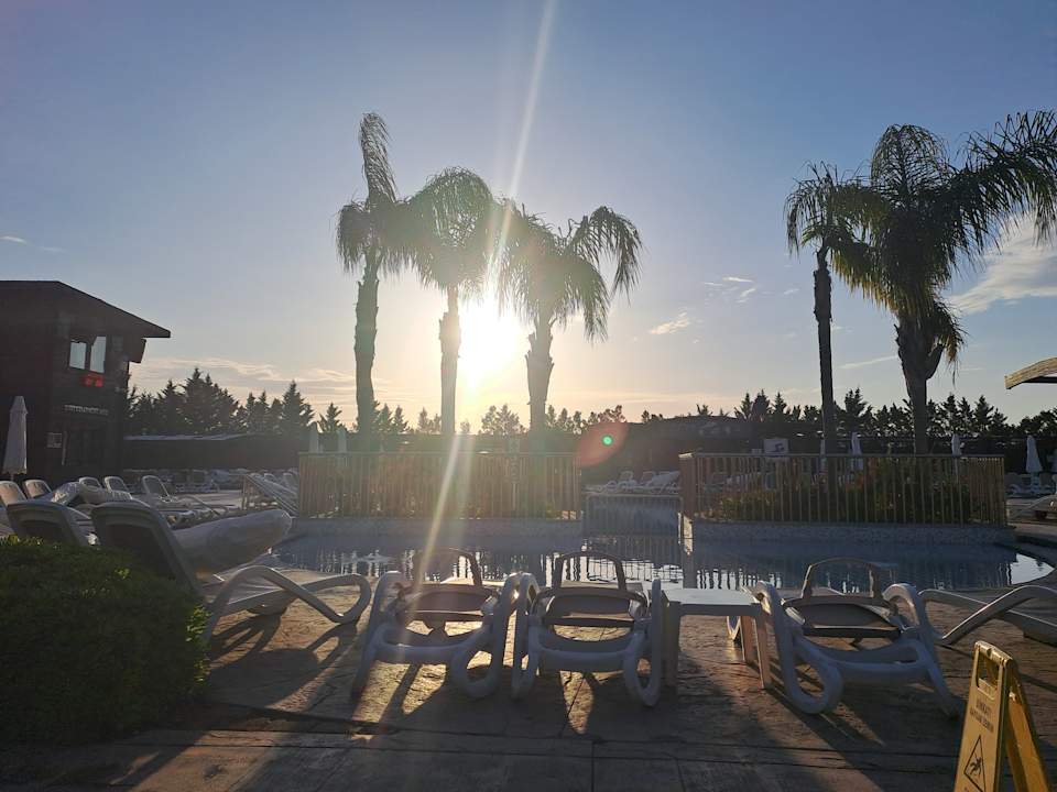 Pool Adalya Elite Lara