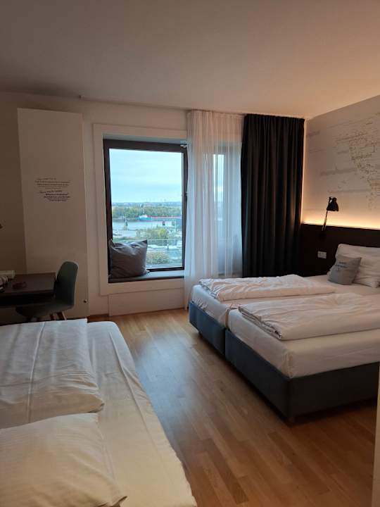 Zimmer JUFA Hotel Hamburg HafenCity