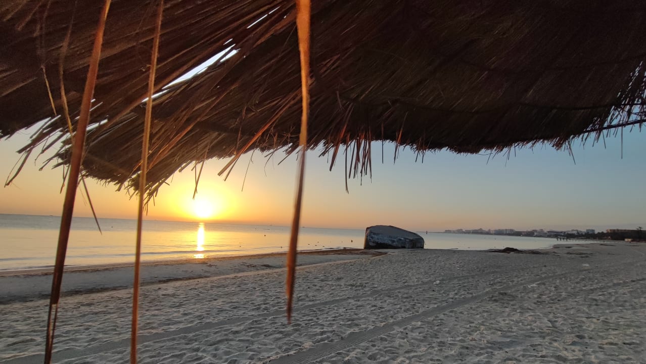 Strand Marhaba Royal Salem