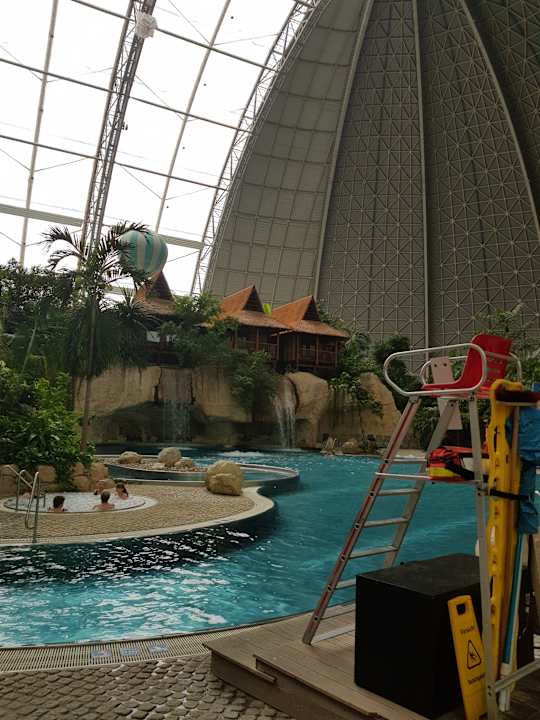 Pool Tropical Islands Resort