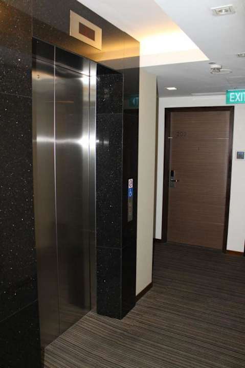 Flur / Aufzug Hotel Aqueen Balestier