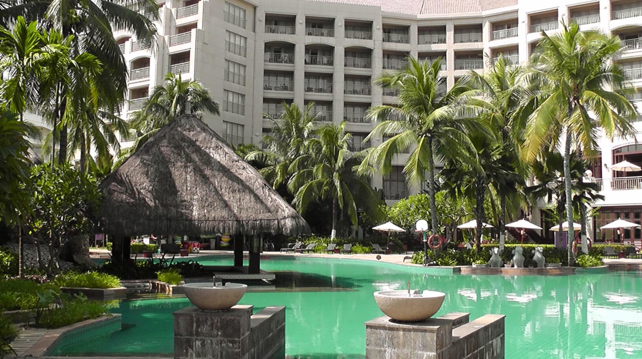 Sauberer Pool Hotel Holiday Inn Sanya Bay