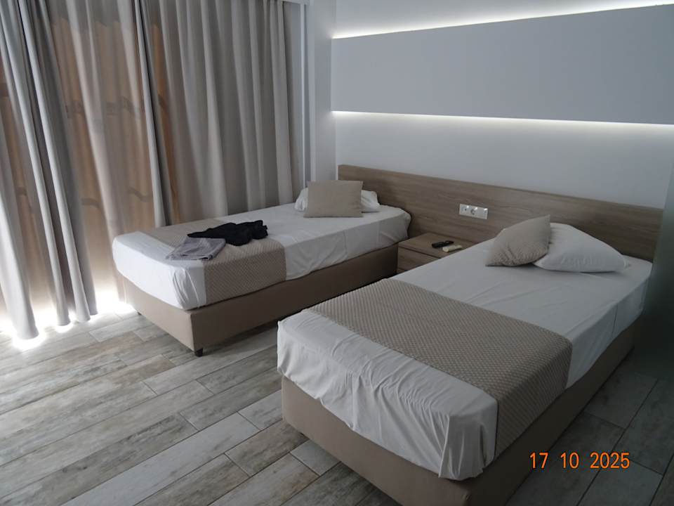 Zimmer Akti Beach Club