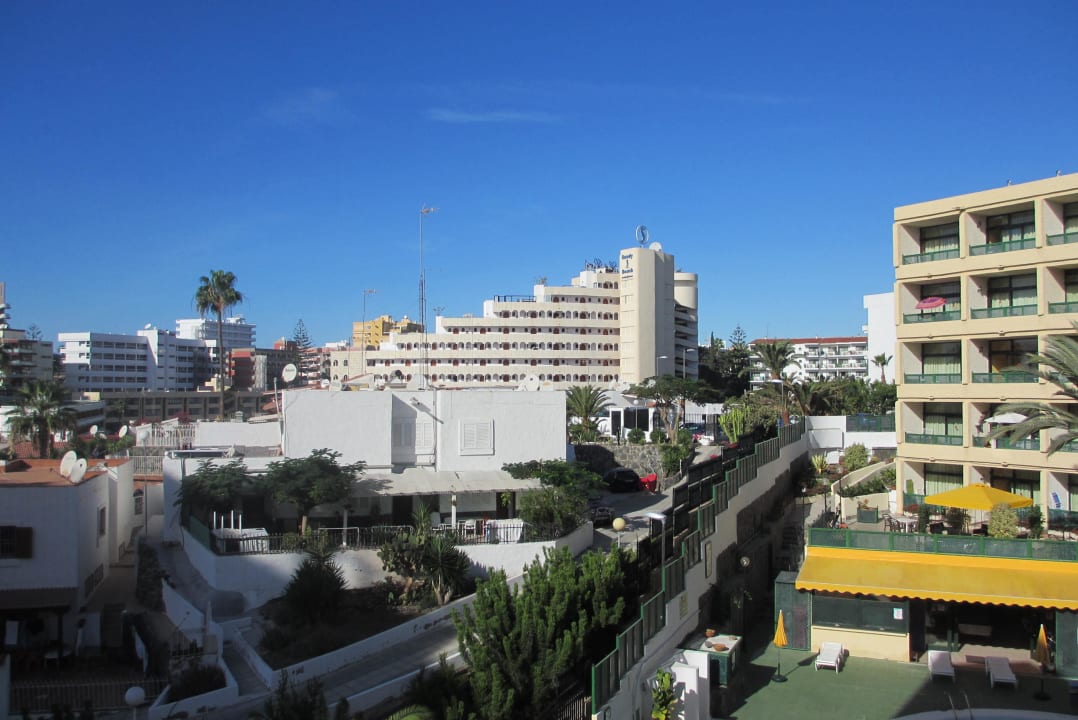Blick Richtung Stadt Corallium Dunamar by Lopesan Hotels