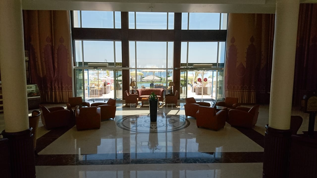 Lobby Wyndham Garden Salalah Mirbat