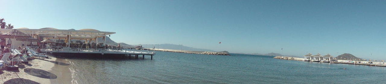 Beach Bar La Blanche Resort & Spa