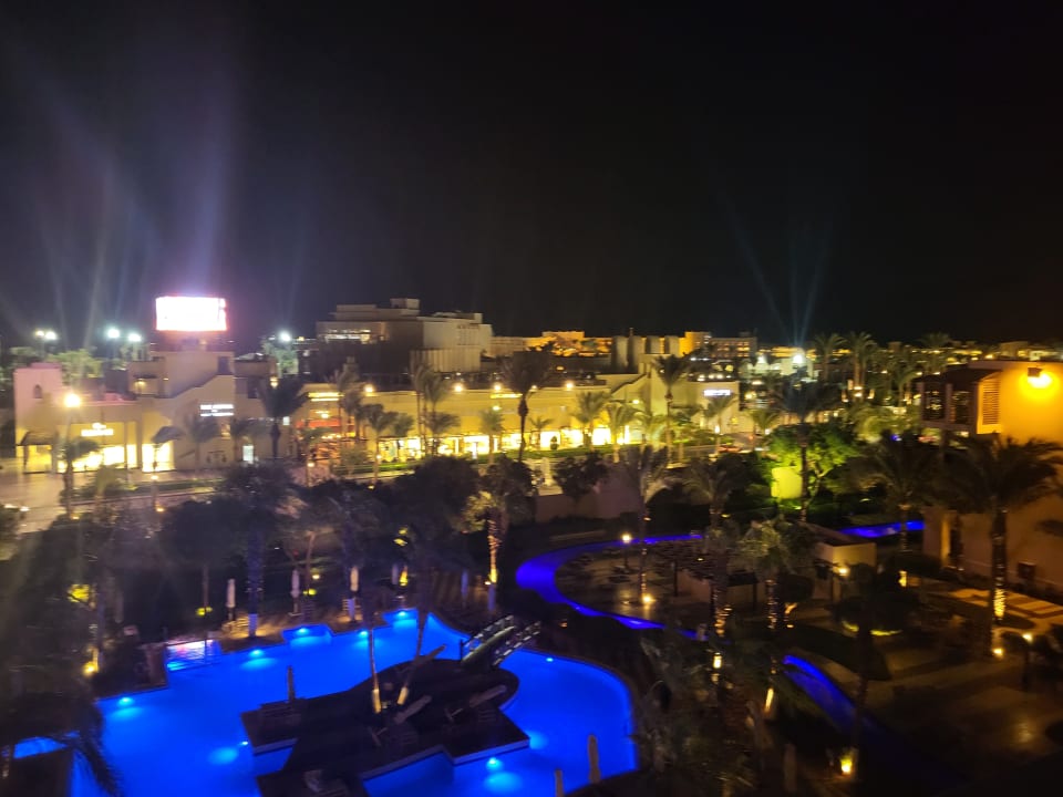 Pool Steigenberger Aqua Magic