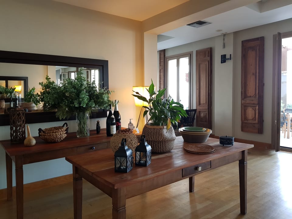 Gastro Hotel GDM Megaron Historical Monument Hotel