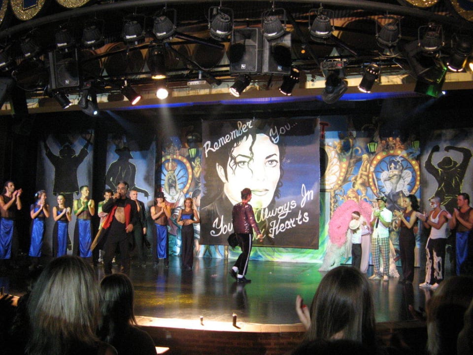 Шоу, посвященное М.Джексону Limak Limra Hotel & Resort