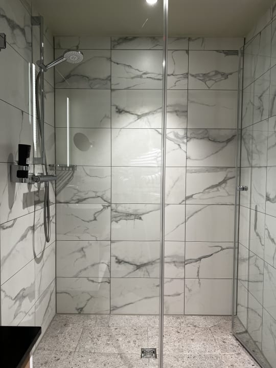 Zimmer Leonardo Hotel Hamburg Altona