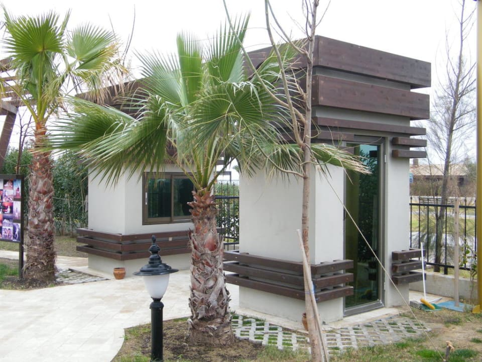 Eingang vom Strand Aydinbey Kings Palace & Spa