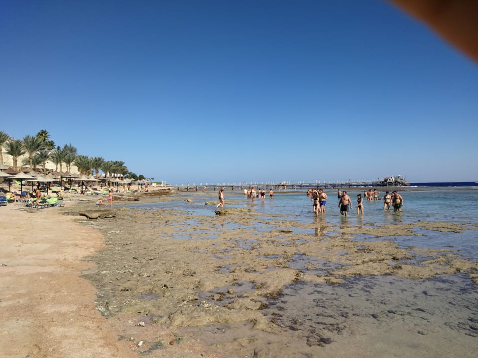 Strand Tamra Beach Resort