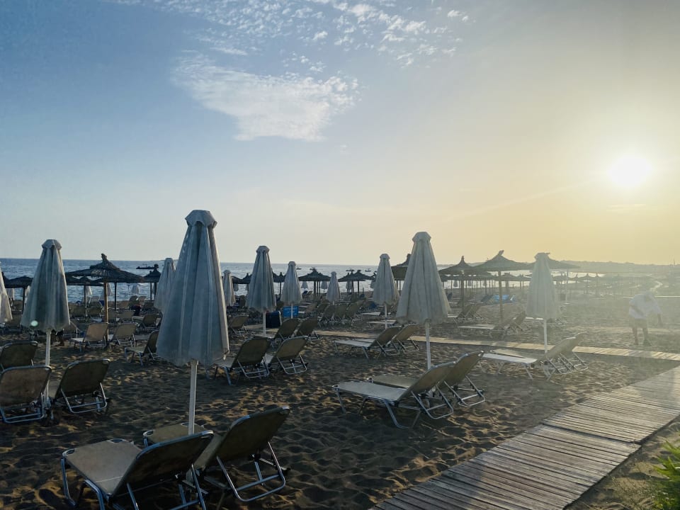 Strand Sandy Beach Resort