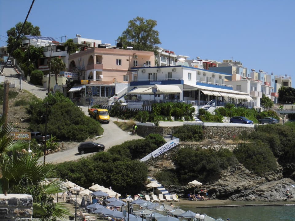 Strand Troulis Apart-Hotel