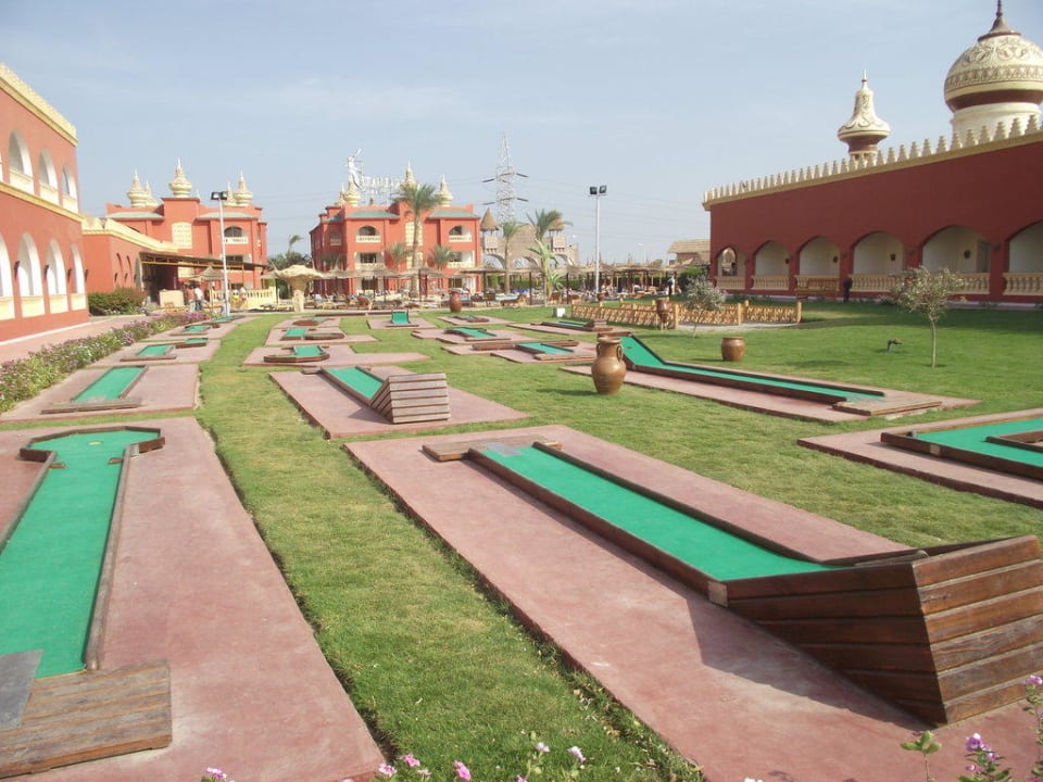 Люнки для гольфа Pickalbatros Alf Leila Wa Leila Resort - Neverland Hurghada