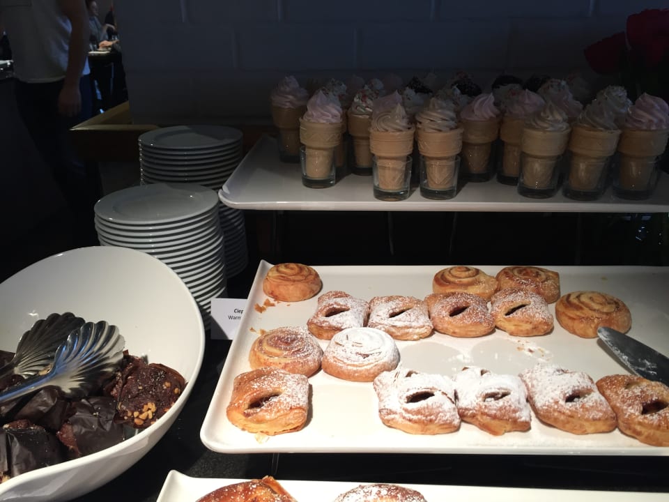 Gastro Hotel Almond Business & SPA