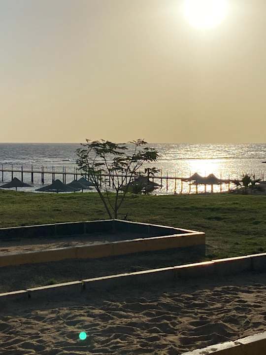 Außenansicht Three Corners Happy Life Beach Resort