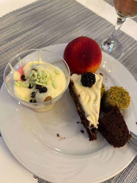 Gastro Quattro Beach Spa & Resort