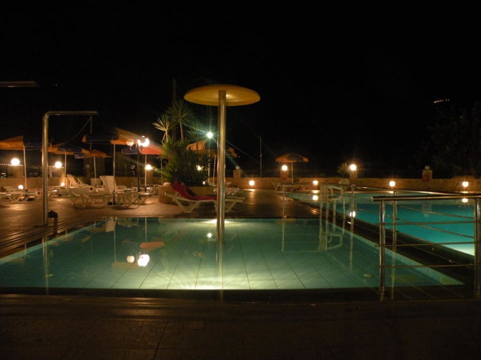 Brodzik Hotel Heliotrope