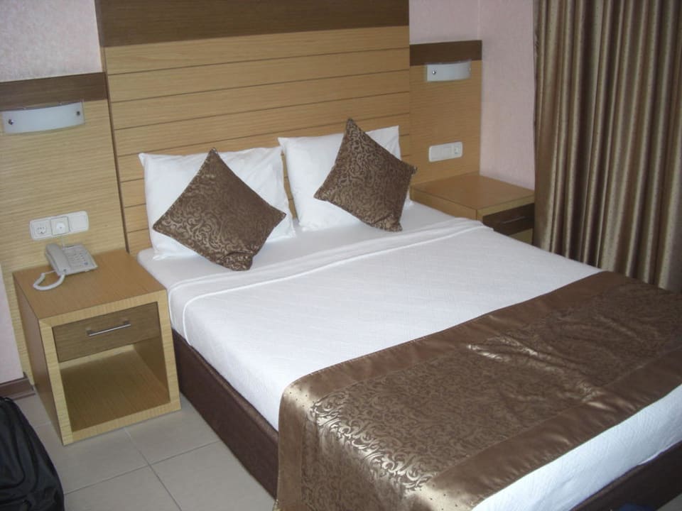 Bett Remi Hotel