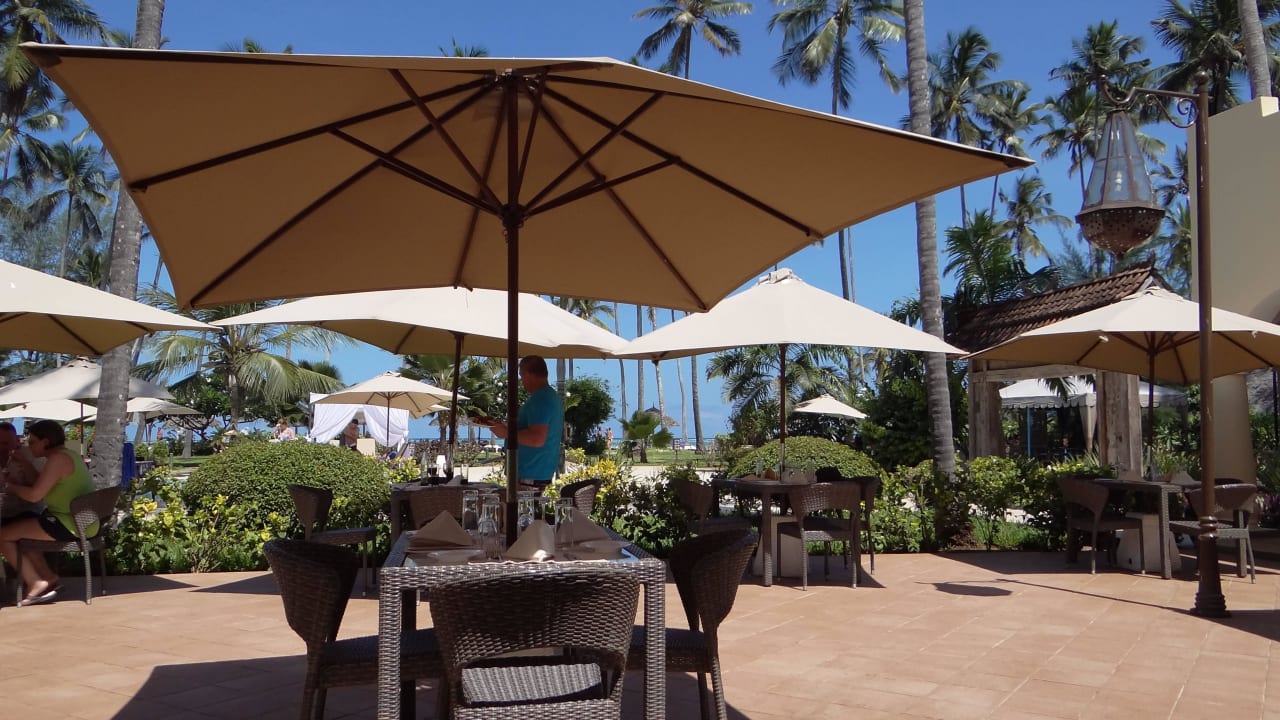 Ausblick beim Essen TUI Blue Bahari Zanzibar