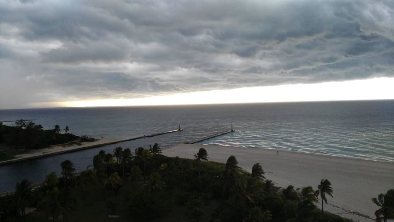 Nach dem AUFSTEHEN Hotel Puntarena Playa Caleta