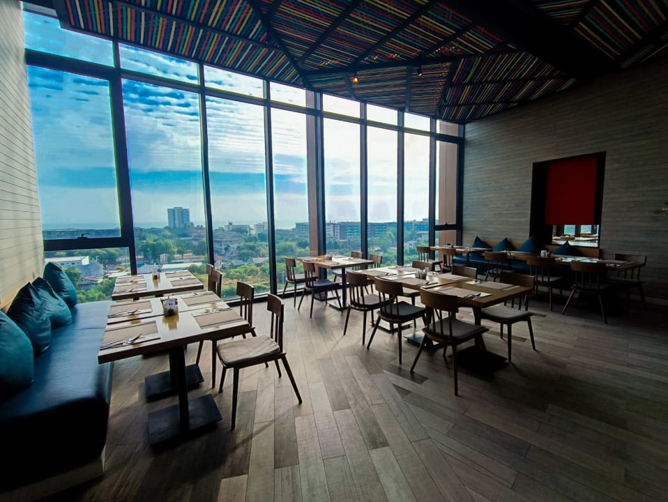 Gastro Holiday Inn Resort Vana Nava Hua Hin