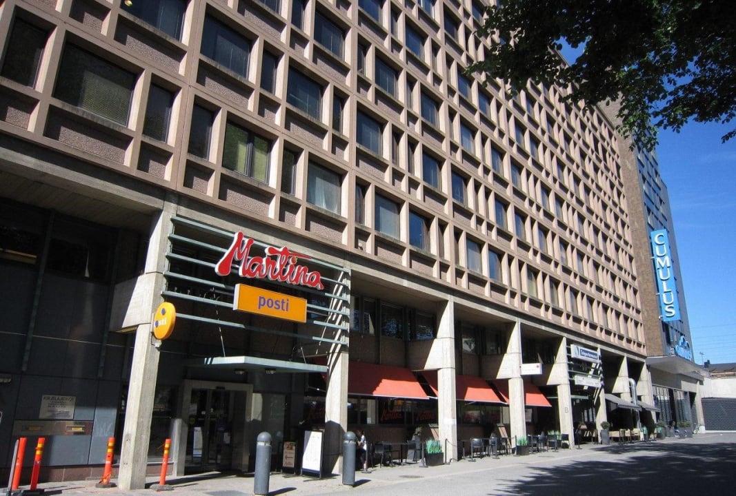 Entrance Holiday Inn Tampere Central Station