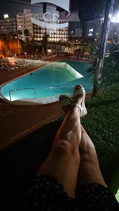Pool Corona Roja