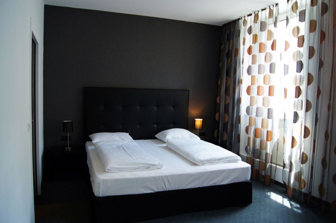 Zimmer, Bettseite Koncept Hotel Liebelei