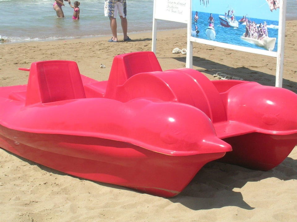 Tretboot Hane Family Resort